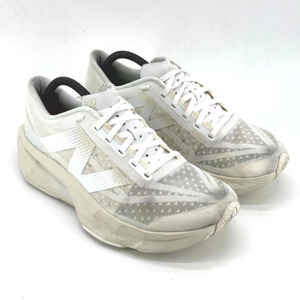 New Balance Running Shoes FuelCell Rebel v4 White Cream WFCXLJ4 Womens 10 B